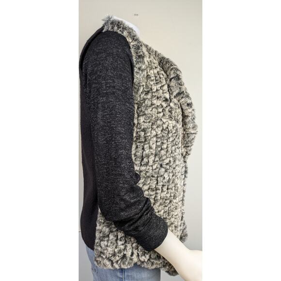Nanette Lepore Faux Fur & Sweater Luxe Vest Sz Medium Gray Mob Wife Scandi Chic - Picture 4 of 9
